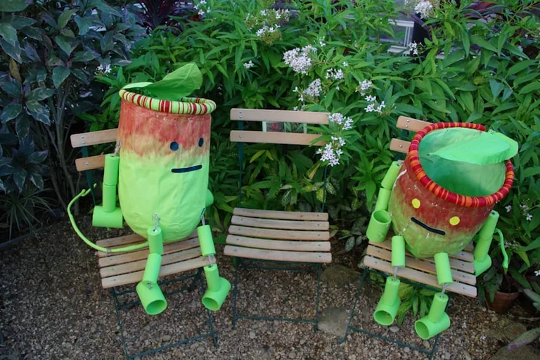 Ferienkinder werden in Eberswaldes Museumsgarten kreativ