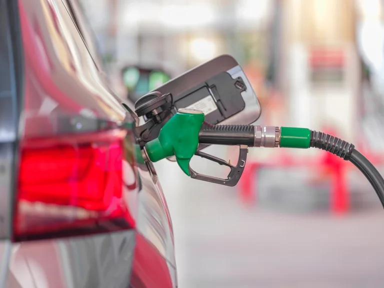 Tanken am Freitag: So rechnen sich günstigere Spritpreise