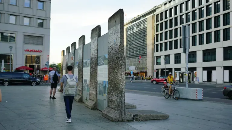 13. August 1961: Wie die Berliner Mauer Berlin bis heute prägt