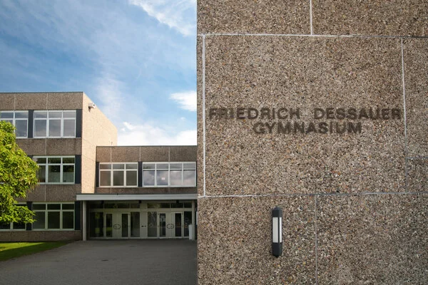 Aschaffenburg: Zwölf Schüler bauen für einen grüneren Schulhof