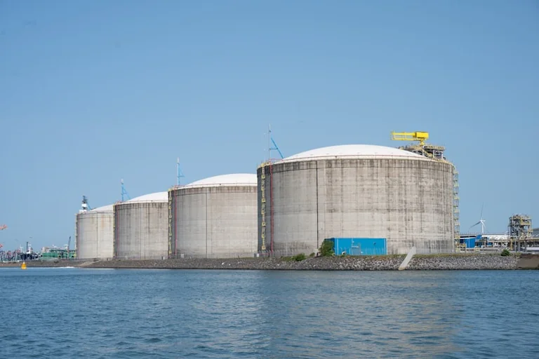 Bundesnetzagentur: Neue LNG-Terminals noch bis Ende 2026?