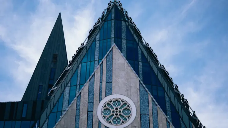 Leipzig lädt zum Blick hinter die Ostmoderne