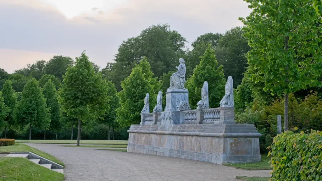 Naumburg setzt der Freundschaft mit Aachen ein sichtbares Zeichen