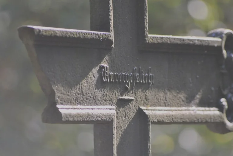 Nordfriedhof Oberhausen: Angehörige müssen jetzt handeln