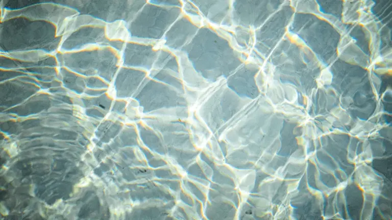 Traumsymbol Wasser: Was es über Ihre Gefühle verraten kann