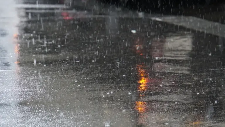 Wetterwarnungen am Samstag: Vor der Abfahrt amtlich prüfen