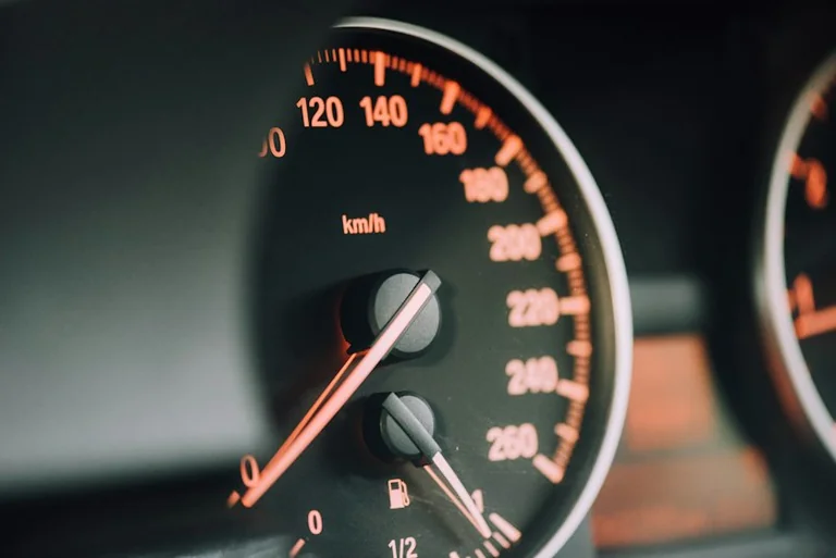 Benzin und Diesel sparen: So senken Sie Ihren Verbrauch