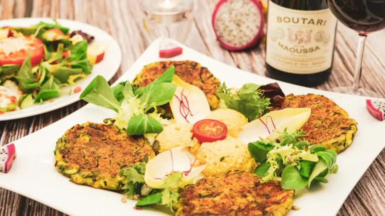 Knusprige Zucchinipuffer ohne wässrigen Teig