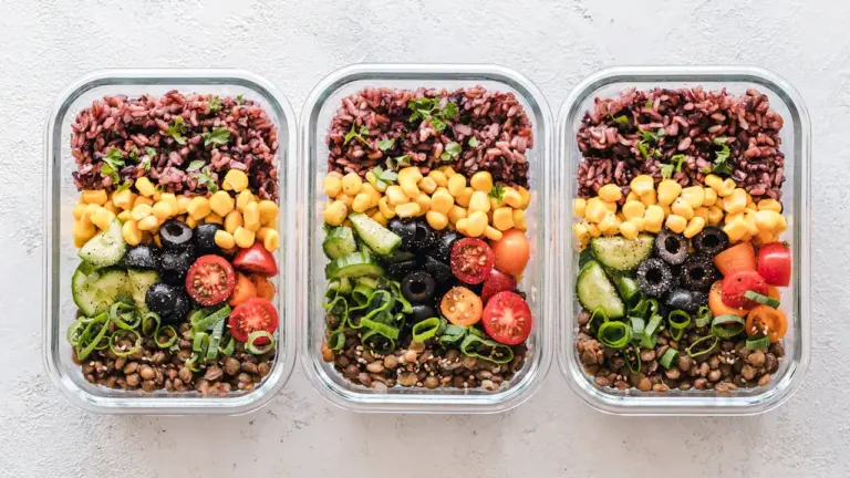 Linseneintopf für die Arbeitswoche: Sättigendes Meal-Prep-Rezept