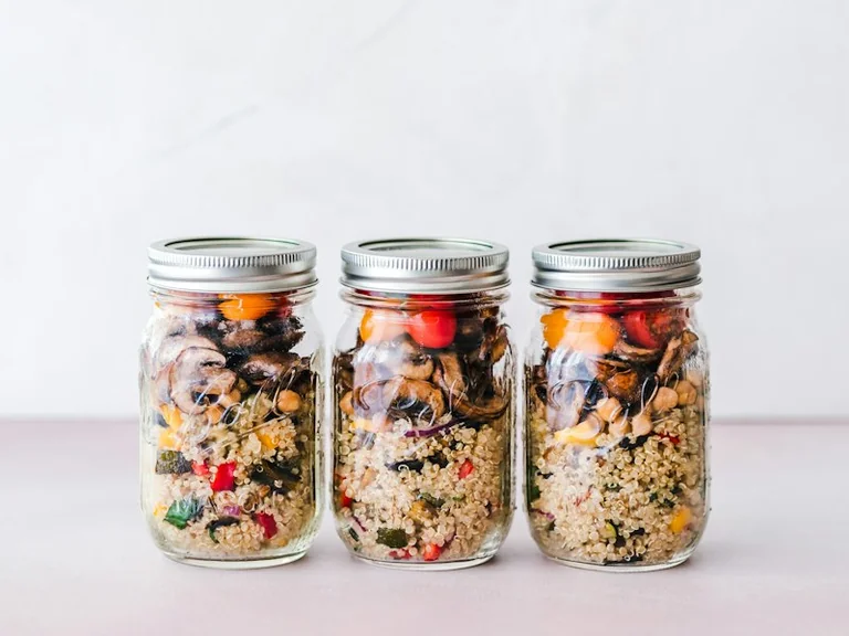 Linseneintopf für die Arbeitswoche: Sättigendes Meal-Prep-Rezept