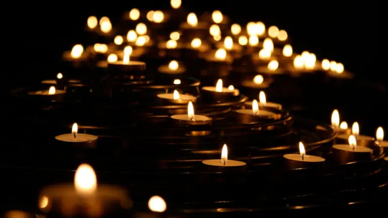 Träume von Verstorbenen: Trauer, Erinnerung und Rituale